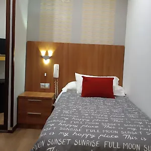 hostal-san-francisco-cadiz.hotelsincadiz.net/